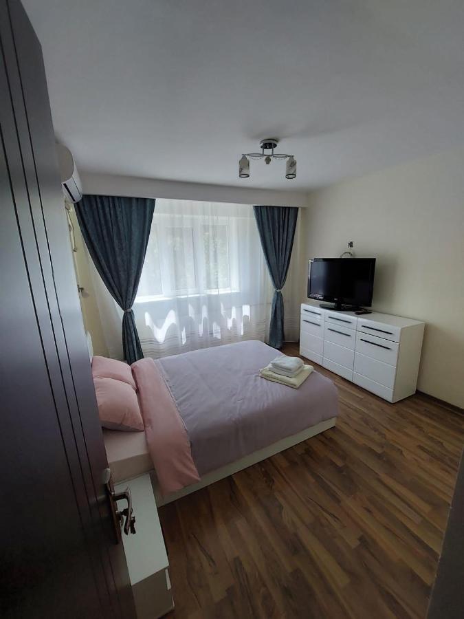 Eugenia Apartament 플로이에슈티 외부 사진
